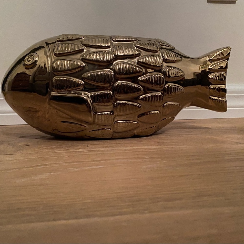 Vase decor fish